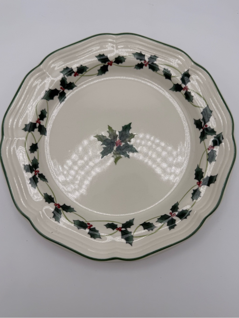 Mikasa “Holiday Holly” Holly Pattern Ceramic Dinner Plate -Cream, Green, Red